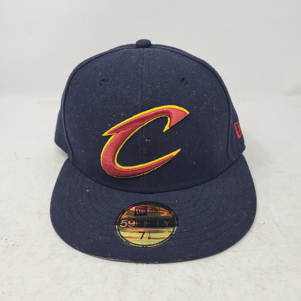 New Era Cleveland Cavaliers Cavs 59Fifty Fitted Hat Dark Navy Blue 7 1/8 lebron